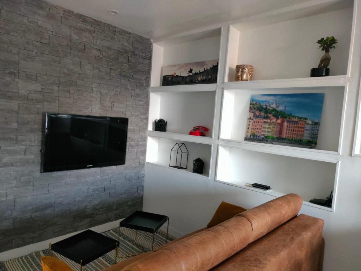 Le Petit Cocon - Parking Prive - Lyon Sud Apartamento Vénissieux Exterior foto