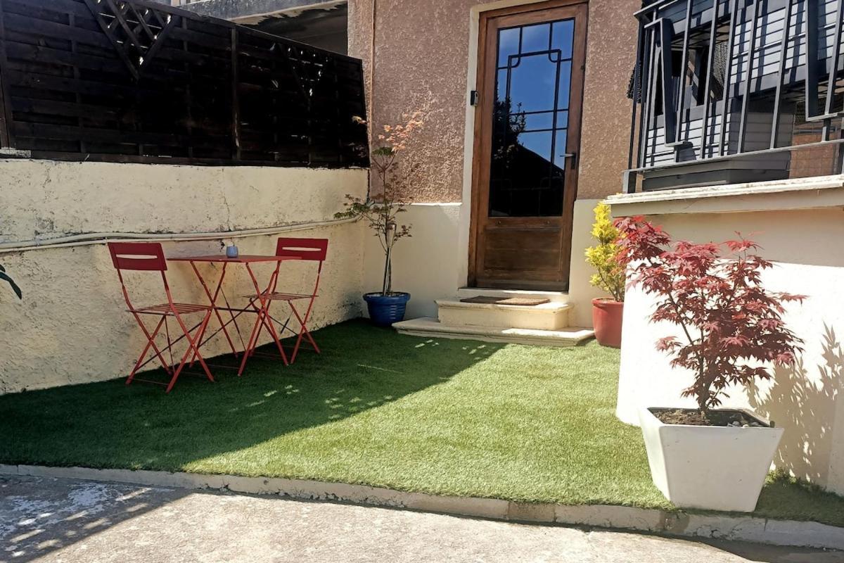 Le Petit Cocon - Parking Prive - Lyon Sud Apartamento Vénissieux Exterior foto